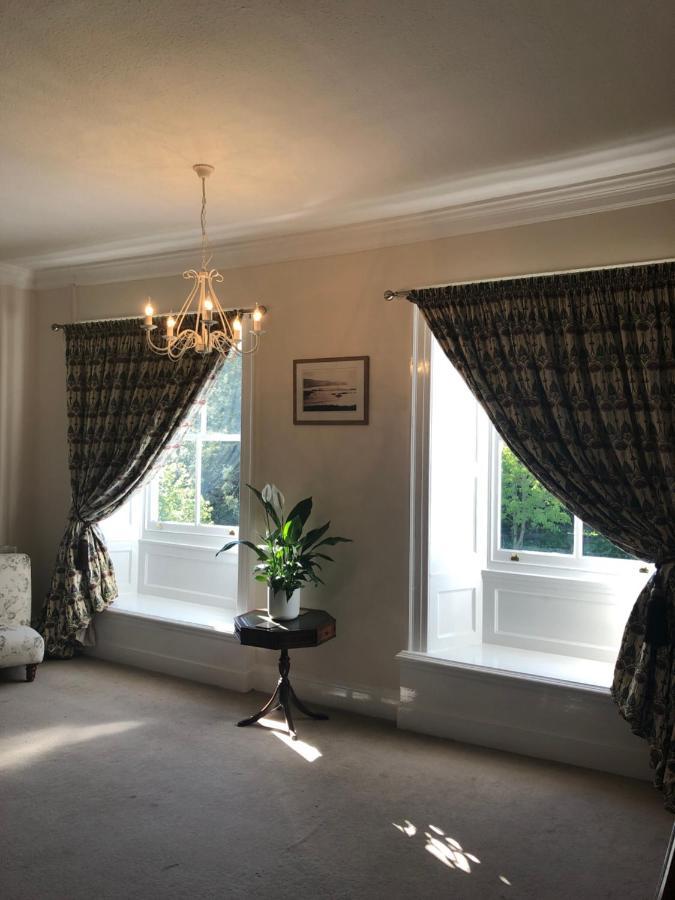 Old Rectory Bed & Breakfast South Dalton Exterior photo